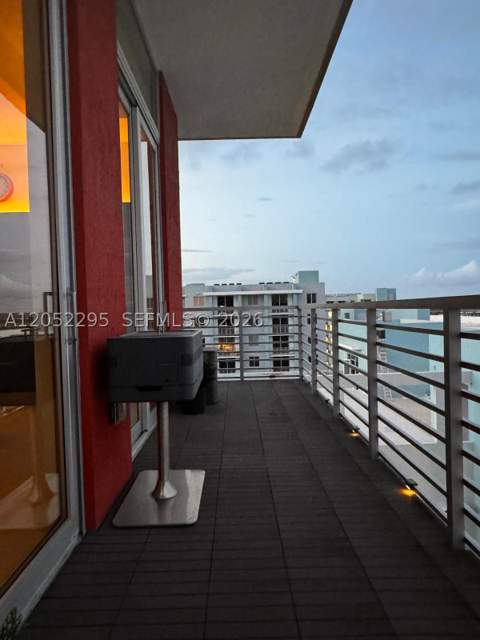 7875 NW 107th Ave 812, Doral FL - photo 7 of 20