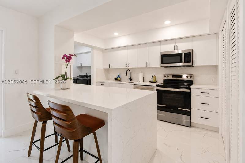 2 bedroom Condominium at 8401 SW 107th Ave 130E, Kendall Acres West Condo, Miami — photo 3