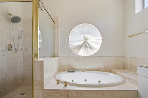 3722 NE 208th Ter, Aventura FL - photo 21 of 40