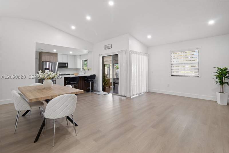 4 bedroom SingleFamilyResidence at 10626 SW 148th Ave Dr, Juniper At The Hammocks, Miami — photo 5