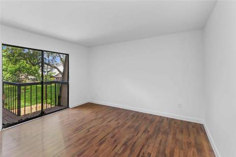 14213 SW 94th Cir Ln 104-8, Miami FL - photo 20 of 37