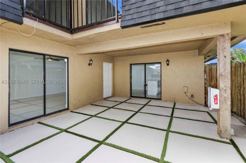 3 bedroom Townhouse at 14213 SW 94th Cir Ln 104-8, Camelot One Condo, Miami — photo 5