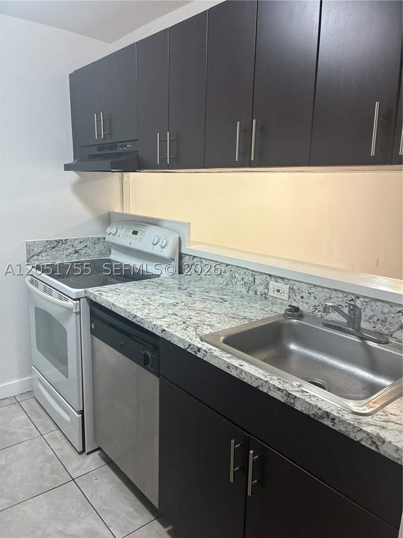 2 bedroom Condominium at 10801 SW 109th Ct D203, The Terraces Condo Ph II, Miami — photo 4