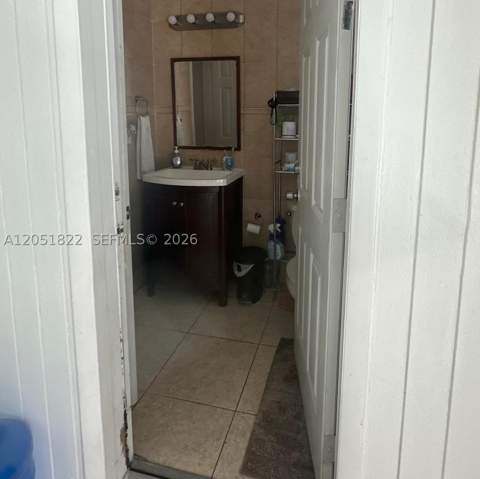 930 NW 180th Ter, Miami Gardens FL - photo 24 of 34