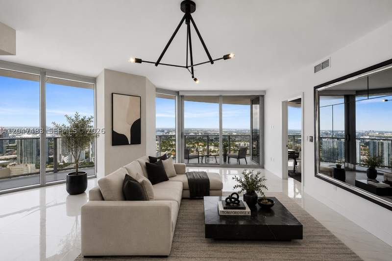 2 bedroom Condominium at 488 NE 18th St 4900, Aria On The Bay Condo, Miami — photo 3