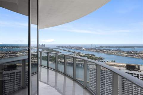 488 NE 18th St 4900, Miami FL - photo 7 of 50