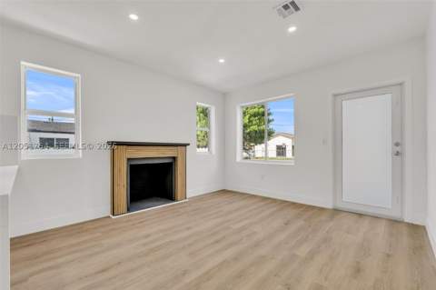 5364 NW 29th Ave, Miami FL - photo 6 of 43
