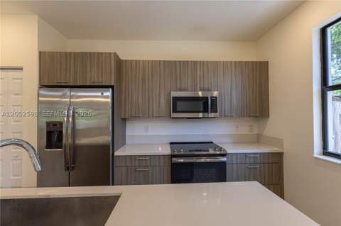 10407 NW 82nd St 12, Doral FL - photo 14 of 64