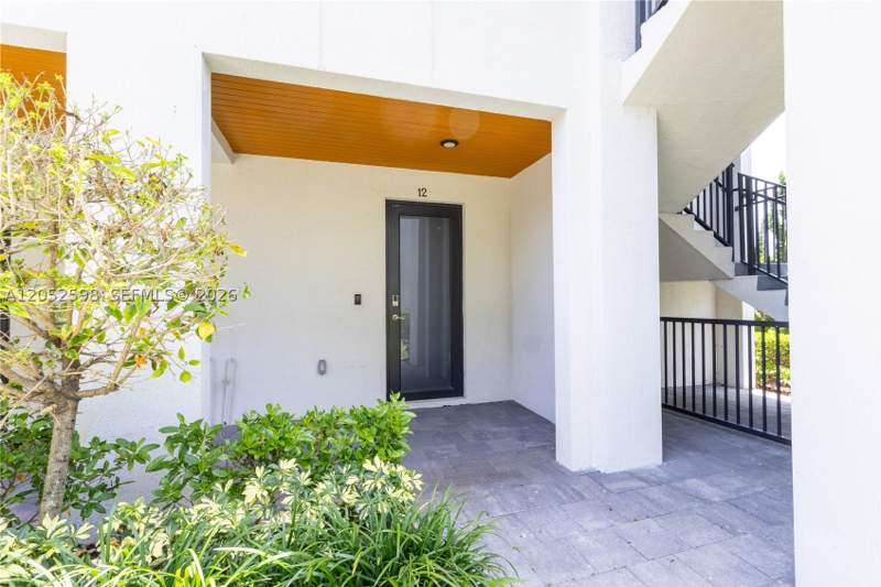 3 bedroom Condominium at 10407 NW 82nd St 12, Highland At Park Central, Doral — photo 2
