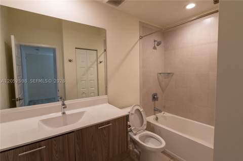 10407 NW 82nd St 12, Doral FL - photo 24 of 64