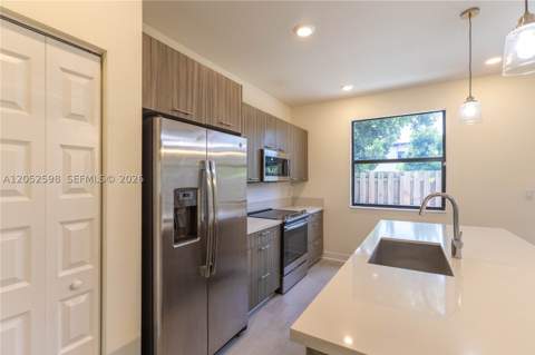 10407 NW 82nd St 12, Doral FL - photo 6 of 64