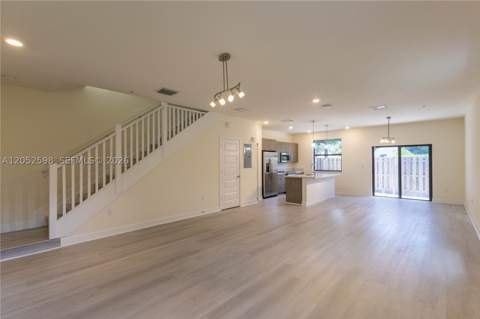 10407 NW 82nd St 12, Doral FL - photo 7 of 64