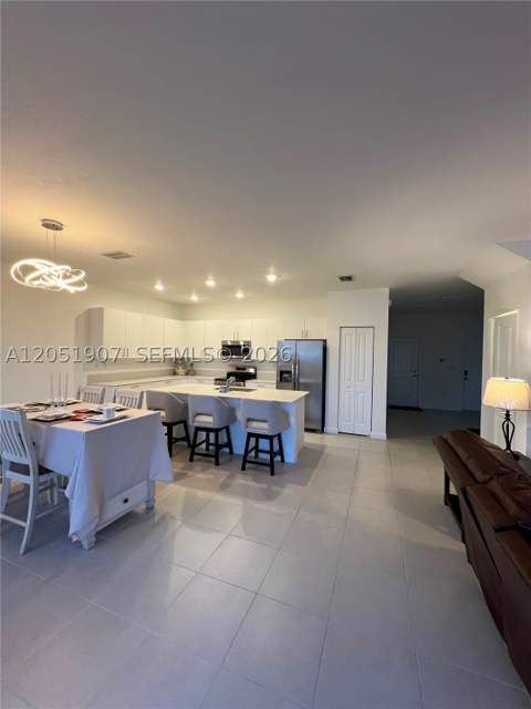 2523 SE 26th Ter, Homestead FL - photo 11 of 35