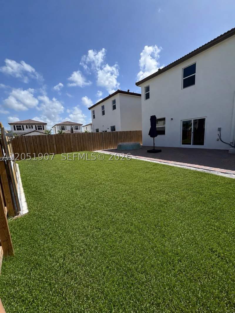 3 bedroom SingleFamilyResidence at 2523 SE 26th Ter, Keys Gate Subdivision, Homestead — photo 2