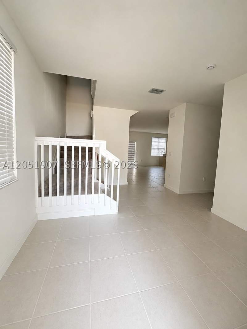 3 bedroom SingleFamilyResidence at 2523 SE 26th Ter, Keys Gate Subdivision, Homestead — photo 4