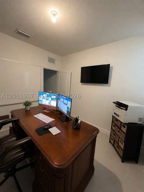 2523 SE 26th Ter, Homestead FL - photo 7 of 35