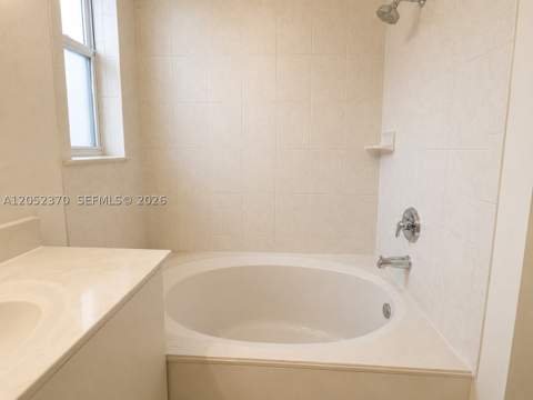 1030 NE 37th Ave, Homestead FL - photo 13 of 28