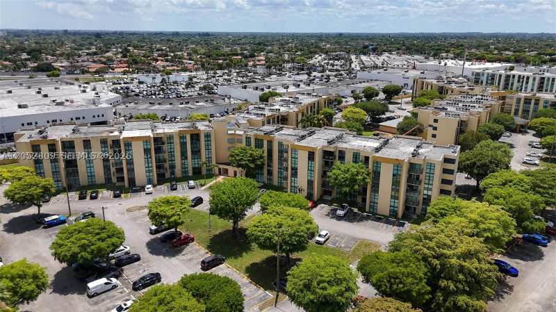 3 bedroom Condominium at 11790 SW 18th St 519-3, International Park Condo, Miami — photo 1