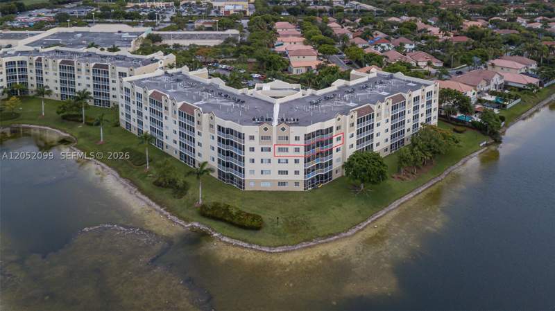 3 bedroom Condominium at 10700 NW 66th St 407, Captiva Condo F, Doral — photo 4
