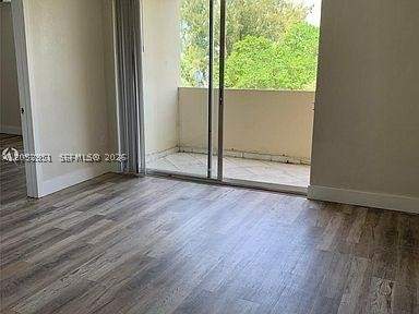 10000 NW 80th Ct 2423, Hialeah Gardens FL - photo 6 of 11