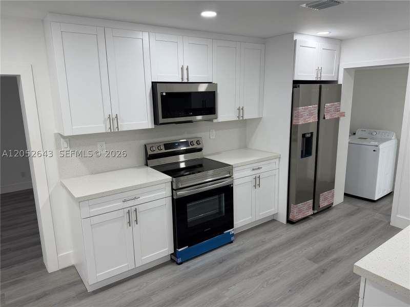 3 bedroom SingleFamilyResidence at 13885 NW 5th Ave, Nichols Heights Addn, North Miami — photo 3