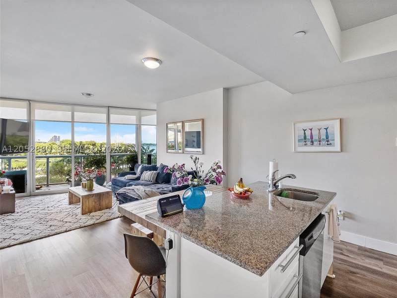 1 bedroom Condominium at 888 Biscayne Blvd 309, Marinablue Condo, Miami — photo 2