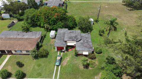 27 NW 18th St, Homestead FL - photo 11 of 28