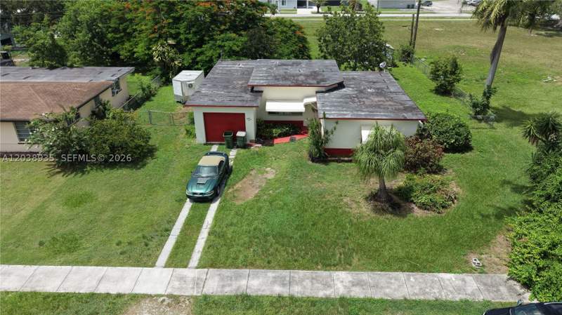 2 bedroom SingleFamilyResidence at 27 NW 18th St, Downer Palms Div 2, Homestead — photo 5