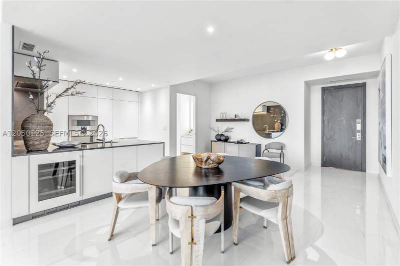 2 bedroom Condominium at 300 Biscayne Blvd Way 4309, Aston Martin Residences, Miami — photo 4