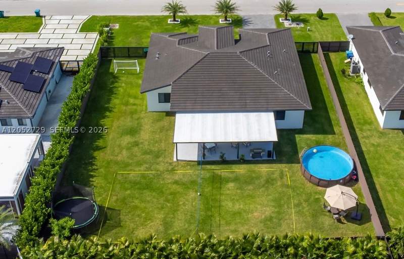 4 bedroom SingleFamilyResidence at 13218 SW 230th st, Southern Cove, Miami — photo 5