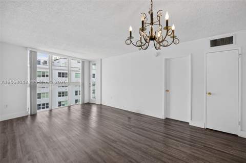 1228 West Ave 1405, Miami Beach FL - photo 14 of 37