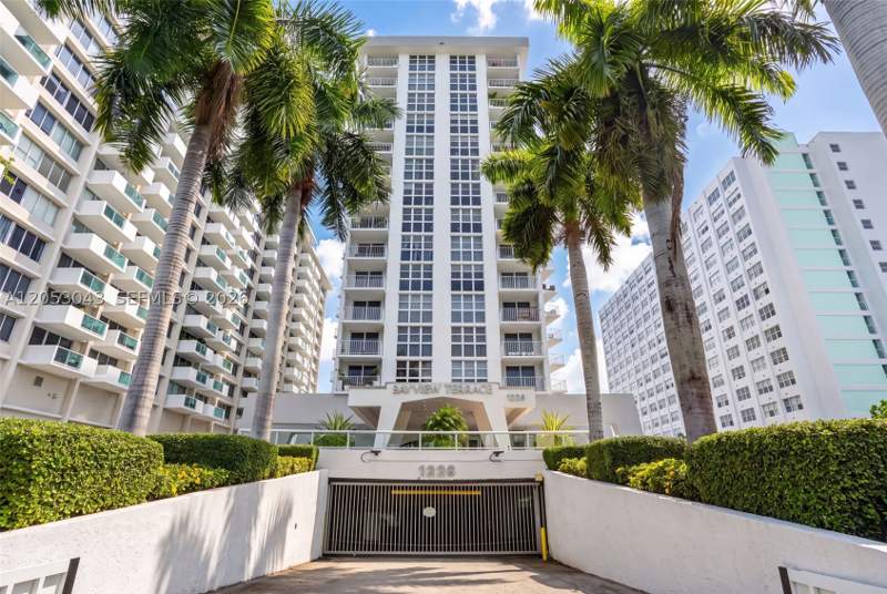1 bedroom Condominium at 1228 West Ave 1405, Bayview Terr Condo, Miami Beach — photo 3