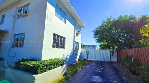 660 84th St 39, Miami Beach FL - photo 16 of 16