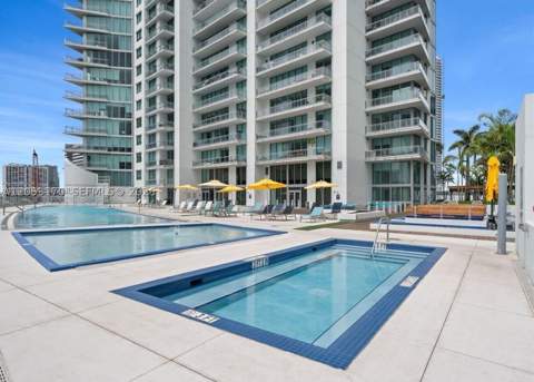 92 SW 3rd St 2510, Miami FL - photo 13 of 35