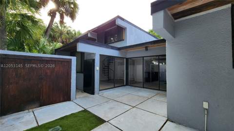 6439 Lemon Tree Ln, Miami Lakes FL - photo 16 of 20