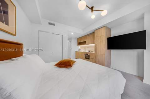 11 NE 6th St 1106, Miami FL - photo 18 of 31