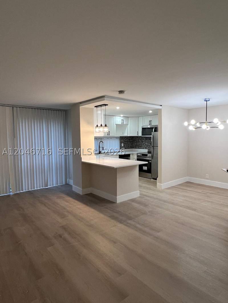 2 bedroom Condominium at 17021 N Bay Rd 124, Plaza Of Americas Condo P, Sunny Isles Beach — photo 4