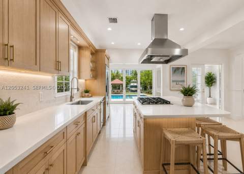 235 Atlantic Ave, Sunny Isles Beach FL - photo 16 of 99