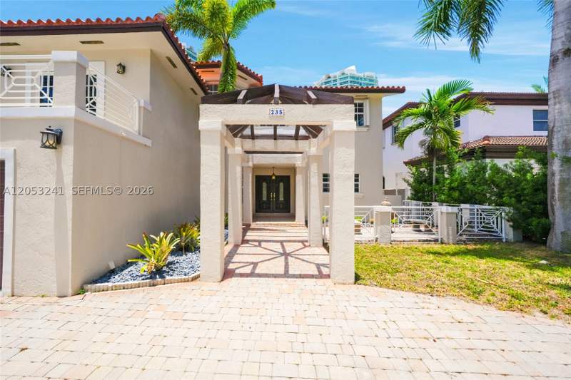5 bedroom SingleFamilyResidence at 235 Atlantic Ave, Atlantic Island, Sunny Isles Beach — photo 3