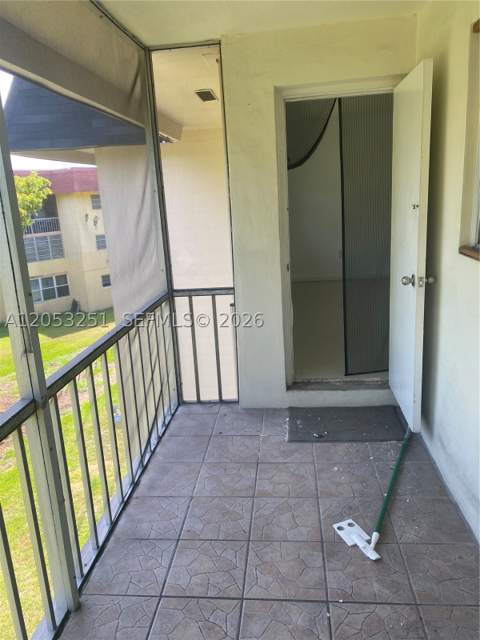 1550 NE 191st St 309, Miami FL - photo 11 of 14