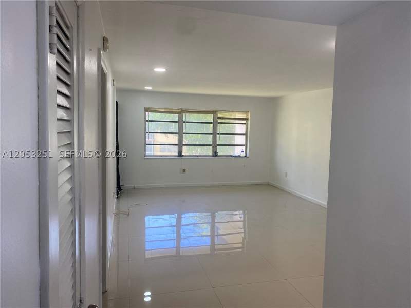 1 bedroom Condominium at 1550 NE 191st St 309, First Horizons Condo, Miami — photo 3