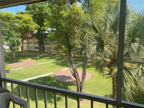 1550 NE 191st St 309, Miami FL - photo 9 of 14