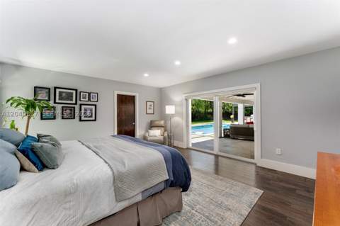 11721 Jacaranda Pl, Coral Gables FL - photo 15 of 31