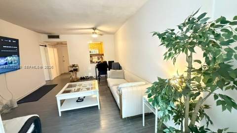 17570 Atlantic Blvd 105, Sunny Isles Beach FL - photo 6 of 14