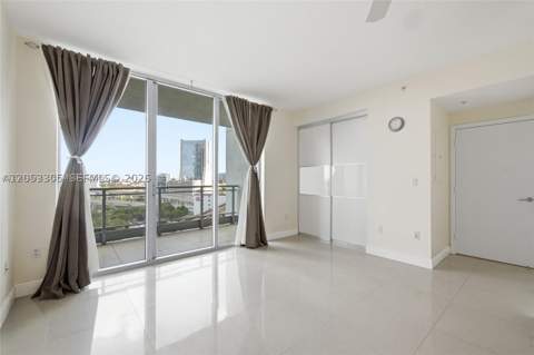 90 SW 3rd St 1409, Miami FL - photo 16 of 36
