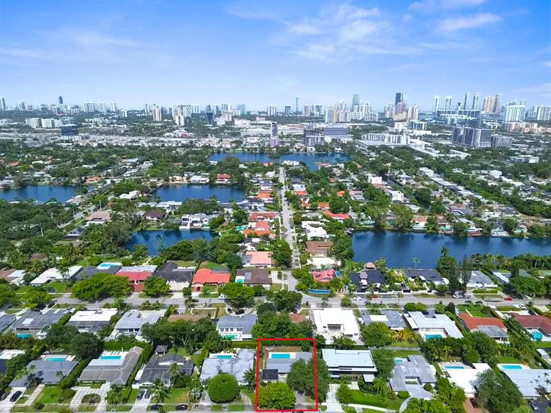 3 bedroom SingleFamilyResidence at 19711 NE 21st Court, Highland Woods Sec 1, Miami — photo 5