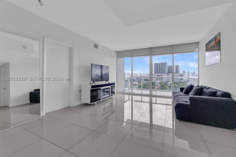 2 bedroom Condominium at 1861 NW S River Dr 1207, Terrazas Riverpark Villag, Miami — photo 5