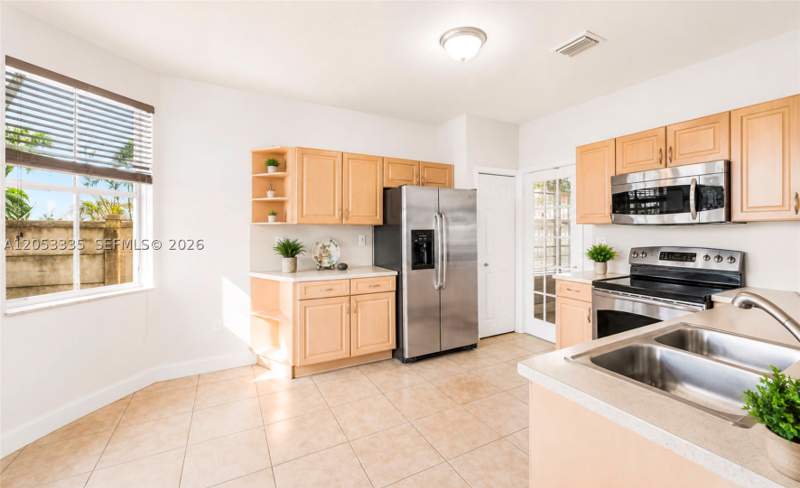 4 bedroom SingleFamilyResidence at 3043 SW 147th Pl, Camino Real Estates 1st A, Miami — photo 4