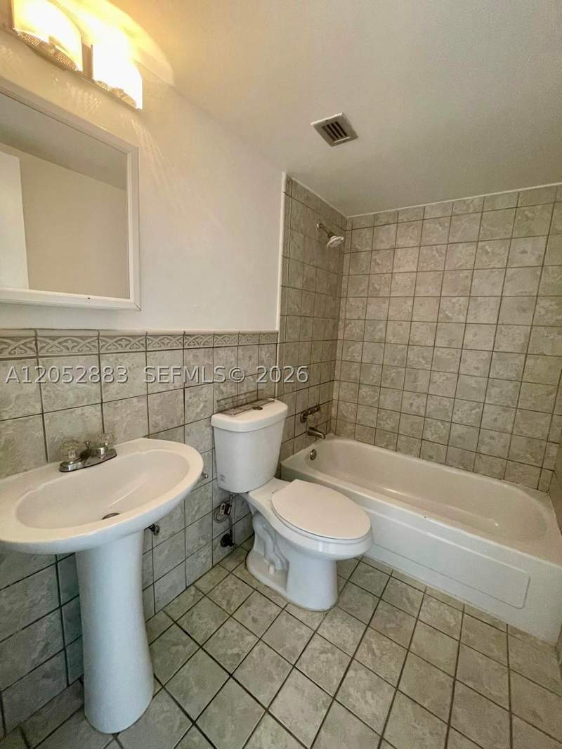 2 bedroom Condominium at 13155 Ixora Ct 201, Keystone Harbor Club Cond, North Miami — photo 4