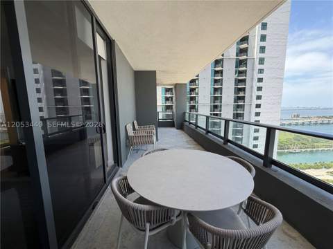 159 NE 6th St 3215, Miami FL - photo 13 of 41